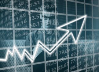 Co należy do strumieni materialnych finansów gospodarstw domowych?